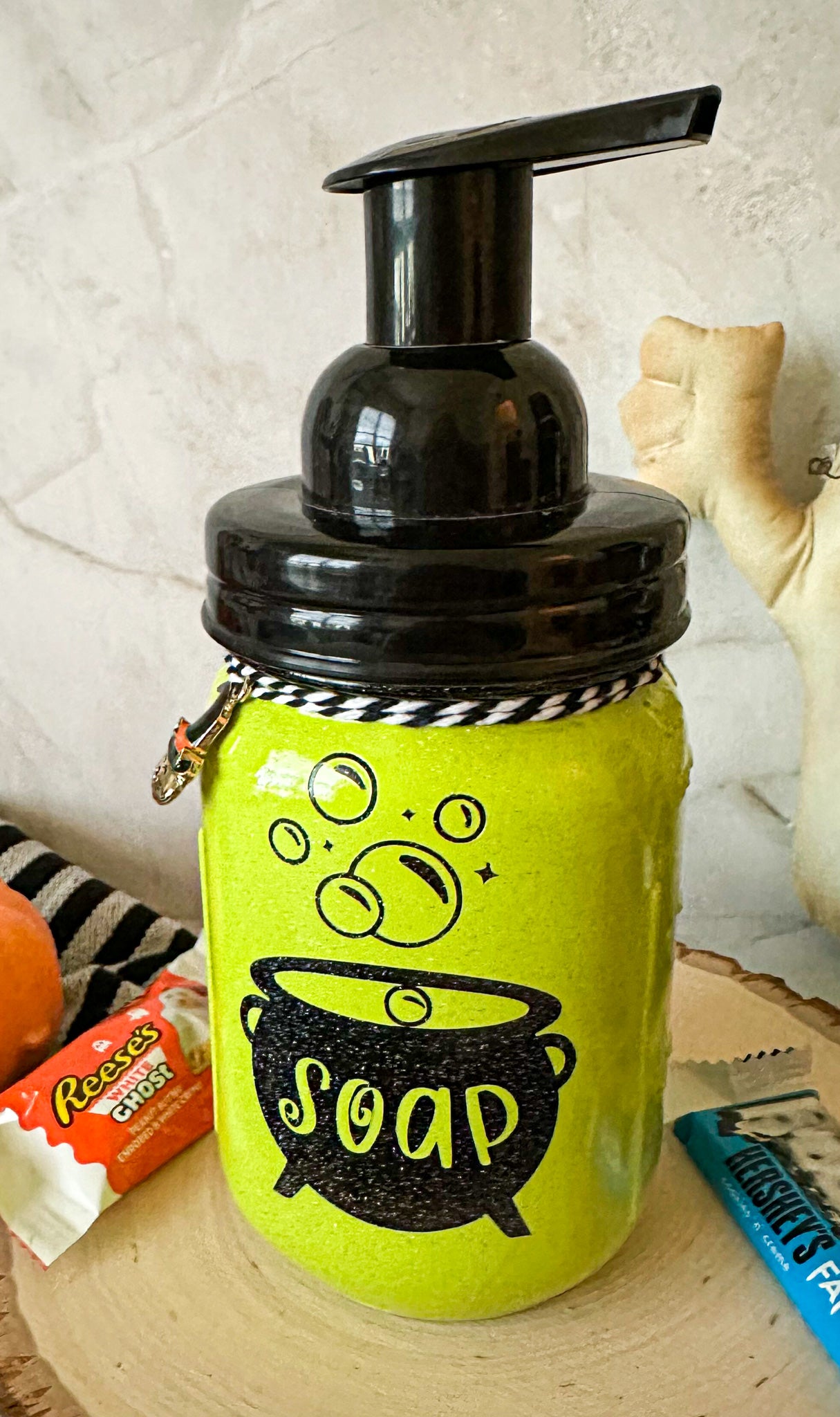 Halloween Mason Soap Jars, Halloween Mason Jar Soap Dispensers - New Beginning Designs